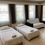 Hostal Marigold Çeşme