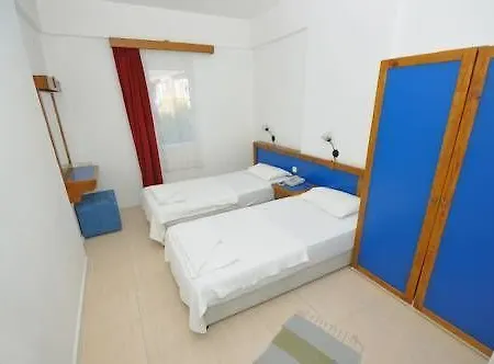 ホステル Marigold *