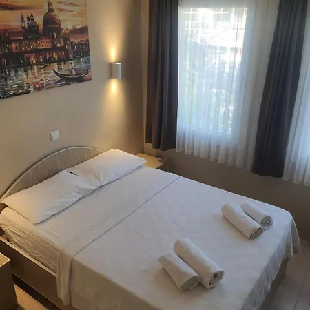 Hostal Marigold Çeşme