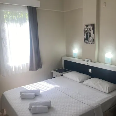 Hostal Marigold Çeşme